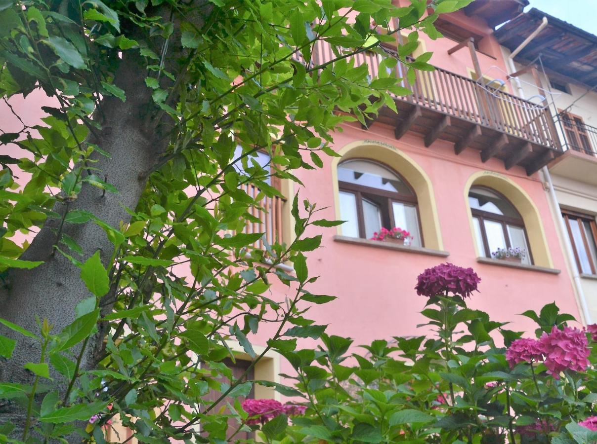 B&B Balcone Del Biellese Pettinengo Exteriör bild